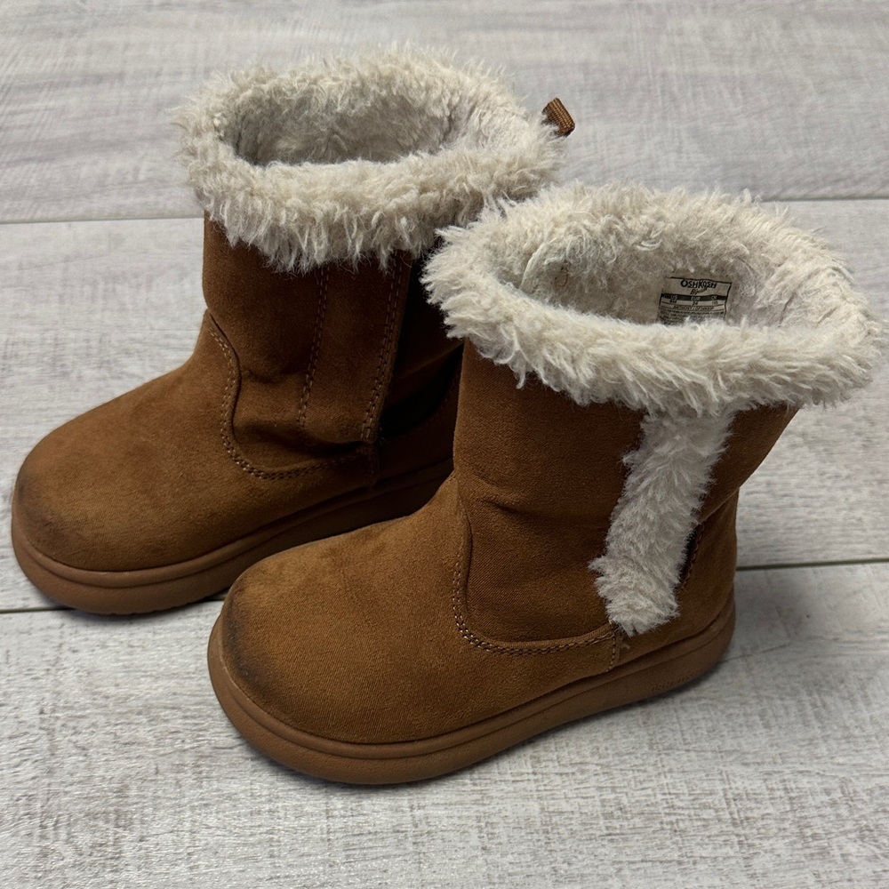 OshKosh B'gosh Brown Kids Boots with Cream Fur